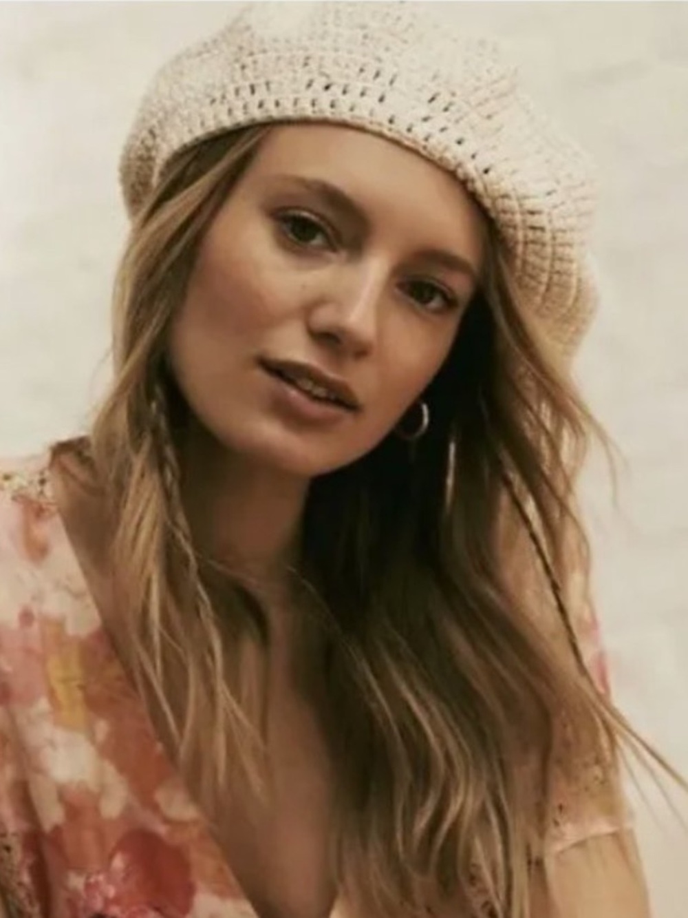 New Free People crochet hat 
Super chic